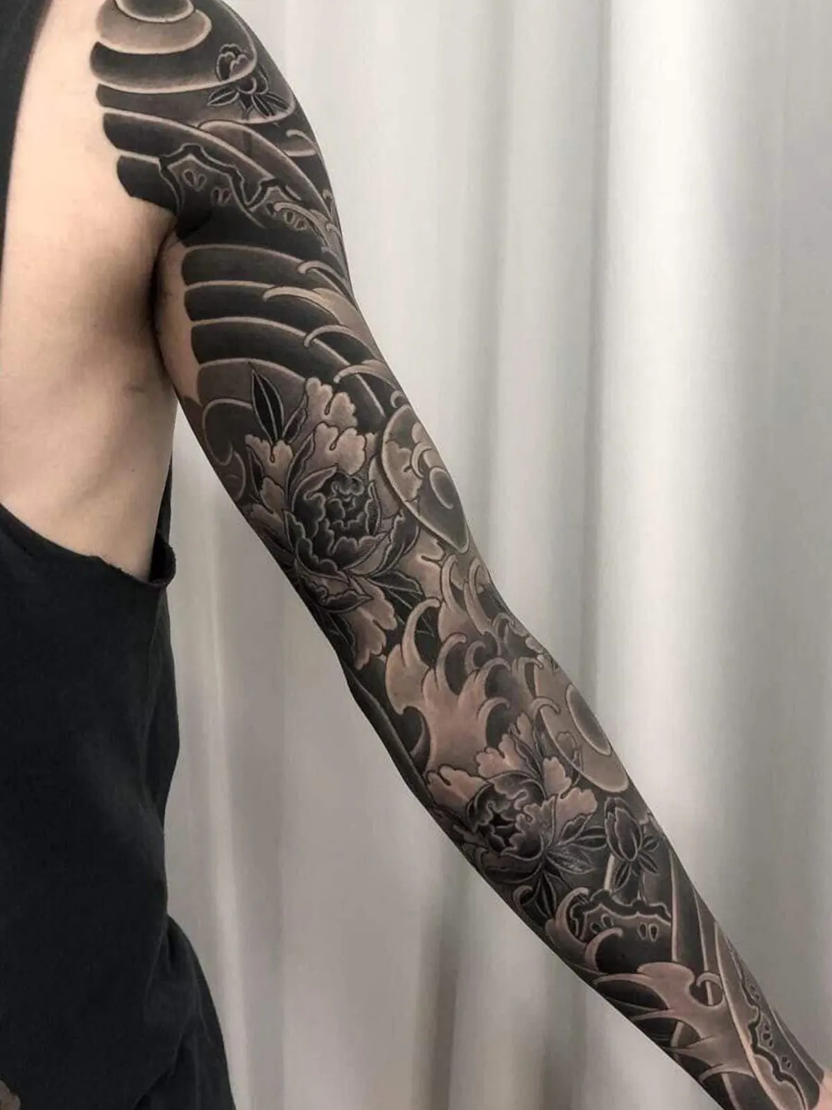 Blackwork dövme tasarımı – örnek 4