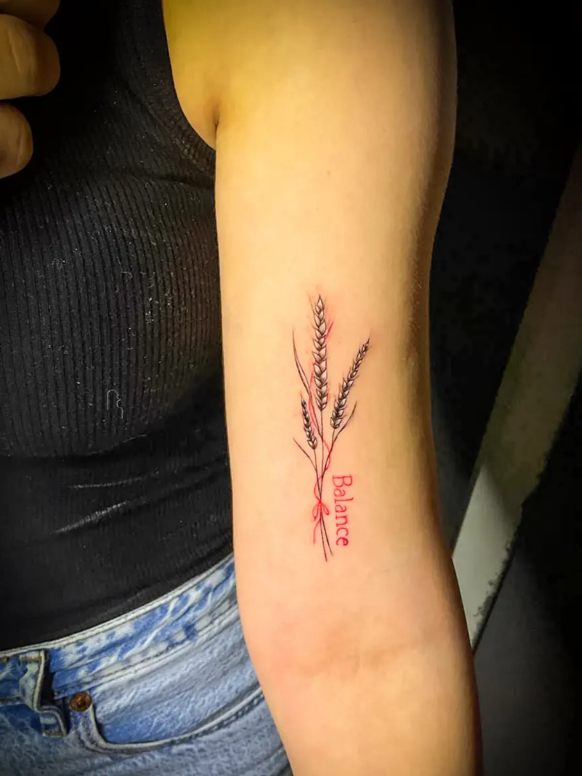 Minimal fine line dövme tasarımı – örnek 7